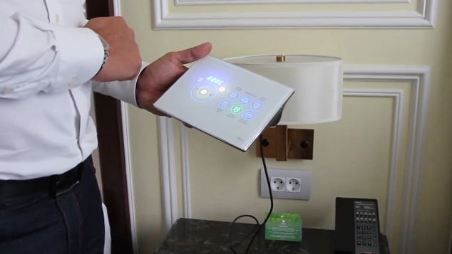 VDA  Micromaster позволяет управлять освещением, климатом и сервисными сообщениями в отеле